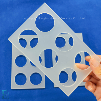 Özel Yüksek Hassasiyetli Kare Kuvars Plağı Dondurulmuş Cam Punch Sheet