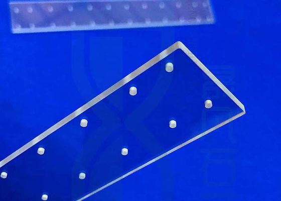 Delikli Yüksek Hassas Lazer Delme Şeffaf Sigortalı Silika Plaka