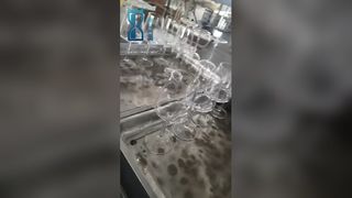 Özelleştirilmiş şarap bardağı ürünleri